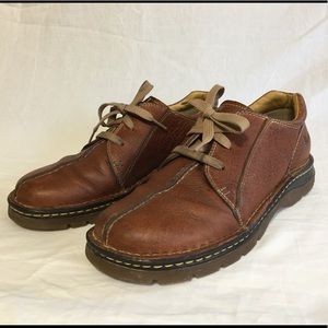 dr martens split toe oxford